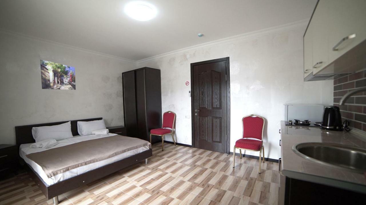 Hotel Progress Batoumi Extérieur photo