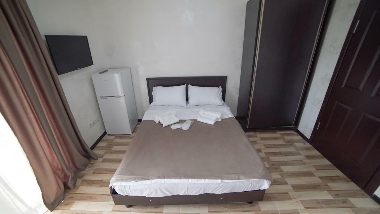 Hotel Progress Batoumi Extérieur photo